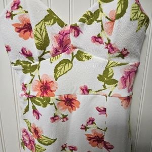 Summer floral form fitting dress